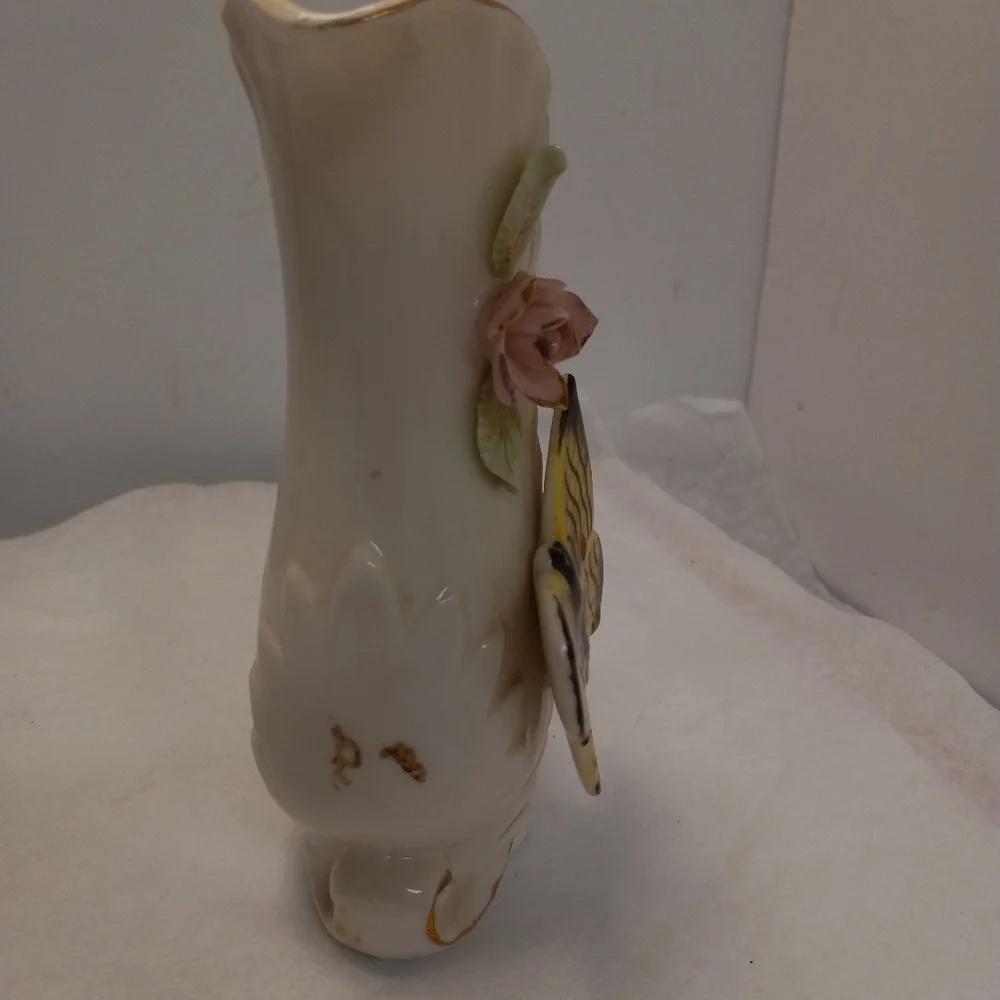 VTGE UCAGCO Ceramic Pitcher Vase w/Handle Butterfly White w/Gold Trim Japan